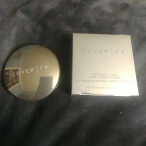 Cover FX highlighting powder